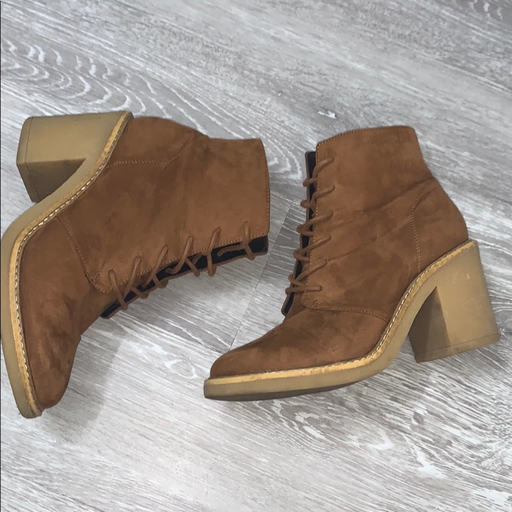Suede light brown booties